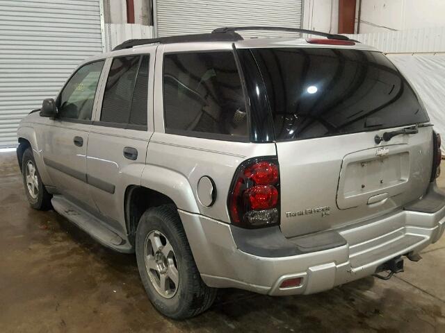 1GNDS13S552208490 - 2005 CHEVROLET TRAILBLAZE SILVER photo 3