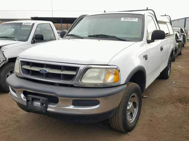 1FTZF18W0WNA23066 - 1998 FORD F150 WHITE photo 2