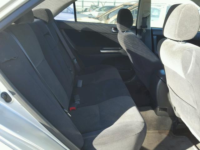 JTDBF32K220072179 - 2002 TOYOTA CAMRY LE ვერცხლისფერი ფოტო 6