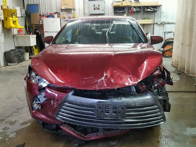 4T1BF1FK0GU511163 - 2016 TOYOTA CAMRY LE წითელი ფოტო 9