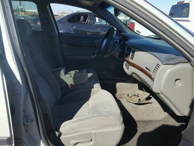 2G1WF52E549315699 - 2004 CHEVROLET IMPALA WHITE photo 5