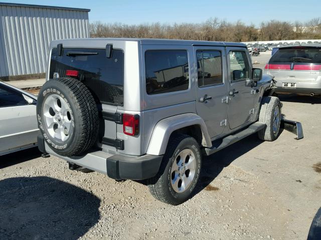 1C4BJWEG6DL657436 - 2013 JEEP WRANGLER U GRAY photo 4