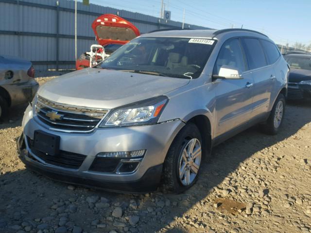 1GNKVGKD1DJ214053 - 2013 CHEVROLET TRAVERSE L SILVER photo 2