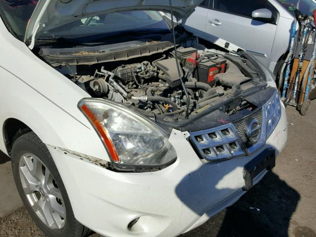 JN8AS5MT8DW531762 - 2013 NISSAN ROGUE S WHITE photo 9