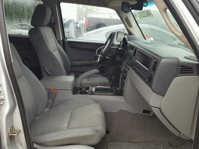 1J8HH48K66C136612 - 2006 JEEP COMMANDER 银色 照片 5