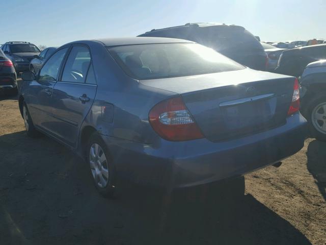 4T1BE32K84U870650 - 2004 TOYOTA CAMRY LE BLUE photo 3