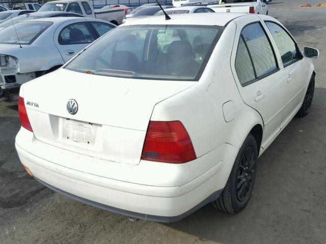 3VWRA29M0YM085367 - 2000 VOLKSWAGEN JETTA GL WHITE photo 4