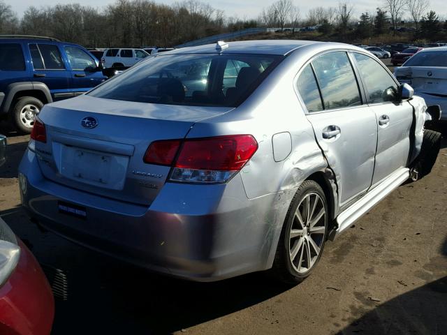 4S3BMBH69E3005995 - 2014 SUBARU LEGACY 2.5 SILVER photo 4