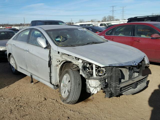 KMHEC4A48FA138003 - 2015 HYUNDAI SONATA HYB SILVER photo 1