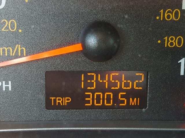 1G8AZ52F33Z165818 - 2003 SATURN ION LEVEL SILVER photo 8