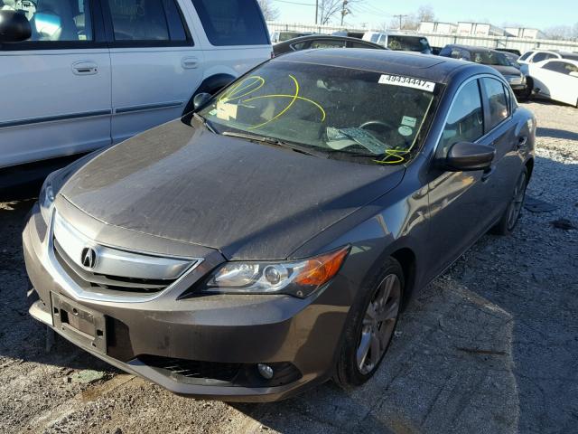 19VDE1F5XDE011959 - 2013 ACURA ILX 20 PRE GRAY photo 2