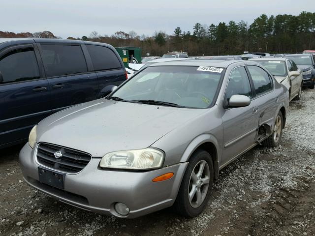 JN1CA31D81T632843 - 2001 NISSAN MAXIMA GXE SILVER photo 2