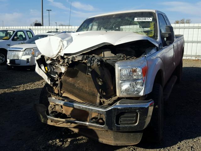 1FT8X3B62GEB54384 - 2016 FORD F350 SUPER WHITE photo 2