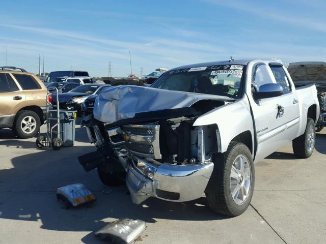 3GCPCSE06DG324274 - 2013 CHEVROLET SILVERADO SILVER photo 2