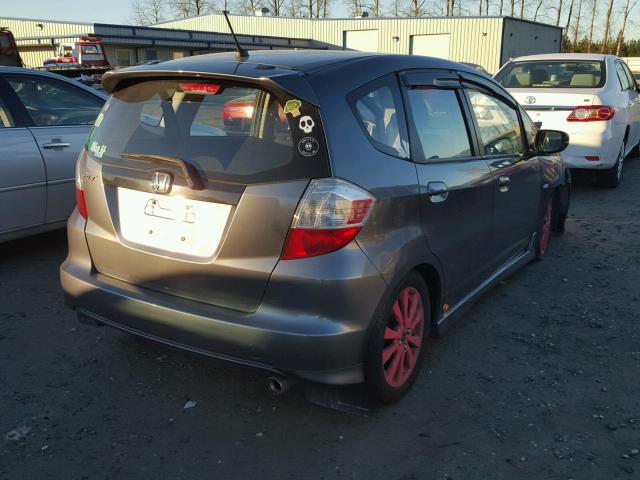 JHMGE8H5XDC067982 - 2013 HONDA FIT SPORT GRAY photo 4