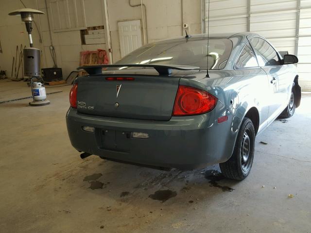 1G2AL18H497136801 - 2009 PONTIAC G5 GREEN photo 4