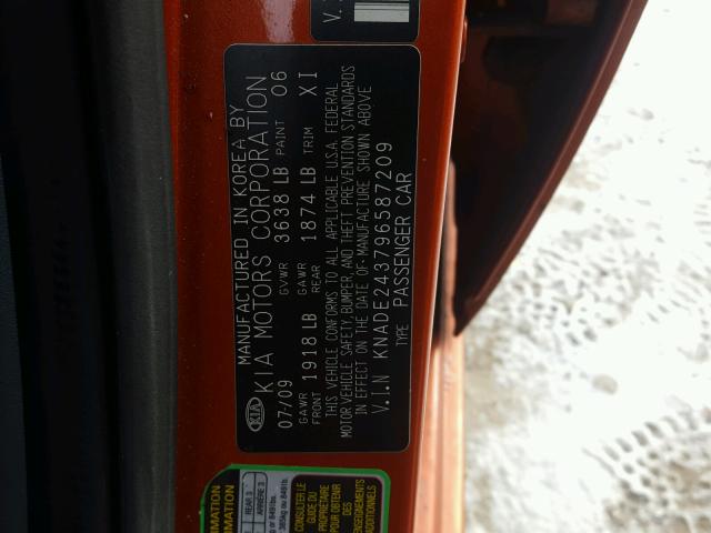 KNADE243796587209 - 2009 KIA RIO 5 SX ORANGE photo 10