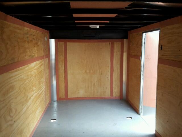 5HABE1825GN044020 - 2016 UTILITY KEYSTONE BLACK photo 5