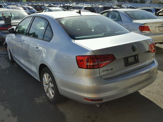 3VWD17AJ0FM262425 - 2015 VOLKSWAGEN JETTA SE SILVER photo 3