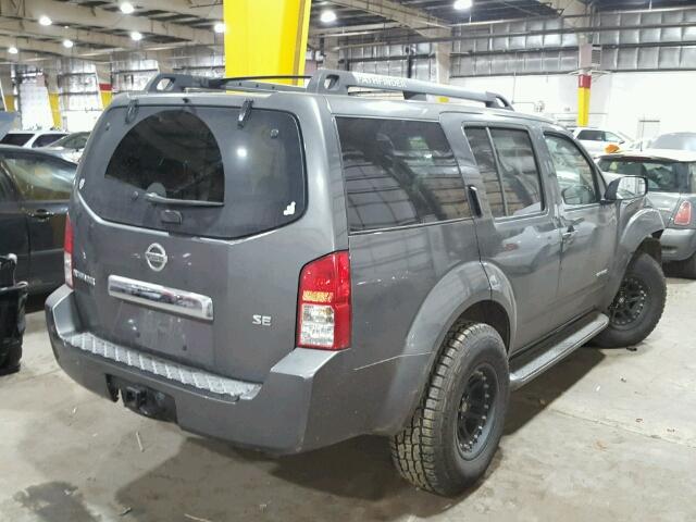 5N1AR18W76C613602 - 2006 NISSAN PATHFINDER GRAY photo 4