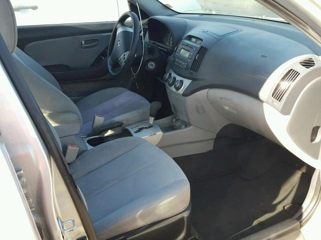 KMHDU46D38U329105 - 2008 HYUNDAI ELANTRA GL SILVER photo 5