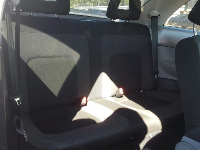 3VWCC21C6YM426290 - 2000 VOLKSWAGEN NEW BEETLE 银色 照片 6