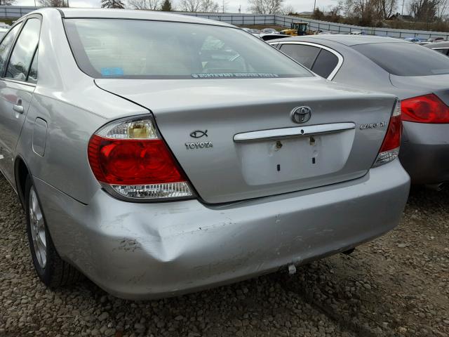 4T1BE30K15U967662 - 2005 TOYOTA CAMRY LE SILVER photo 9