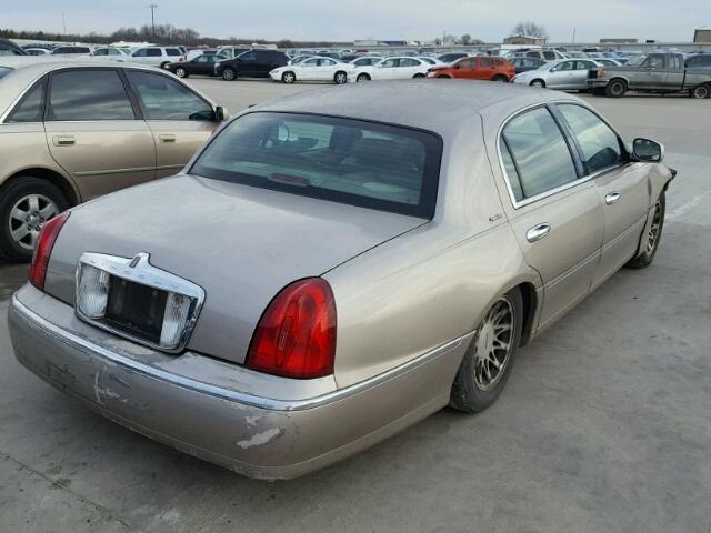 1LNHM82W81Y661930 - 2001 LINCOLN TOWN CAR S BEIGE photo 4