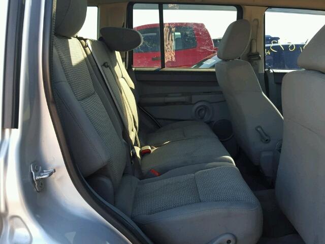 1J8HG48K87C668934 - 2007 JEEP COMMANDER GRAY photo 6