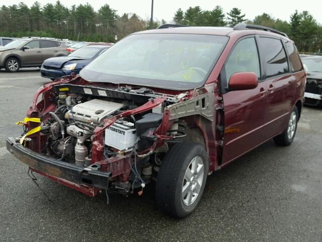 5TDZA22C54S204920 - 2004 TOYOTA SIENNA XLE RED photo 2