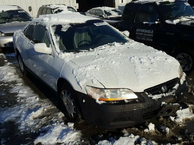 1HGCG32641A024634 - 2001 HONDA ACCORD LX WHITE photo 1