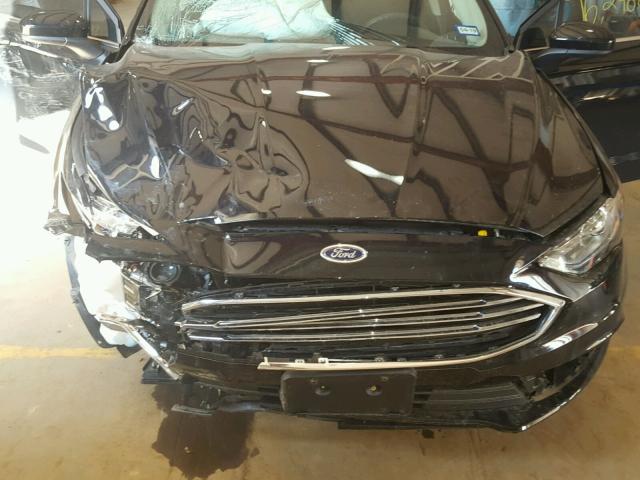 3FA6P0HD4HR252154 - 2017 FORD FUSION SE BLACK photo 7