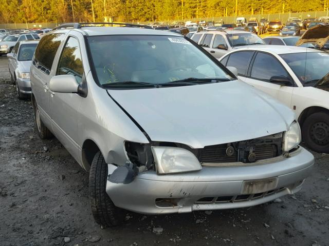 4T3ZF13CX2U443918 - 2002 TOYOTA SIENNA LE SILVER photo 1