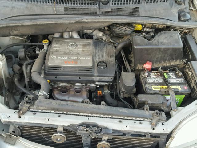 4T3ZF13CX2U443918 - 2002 TOYOTA SIENNA LE SILVER photo 7