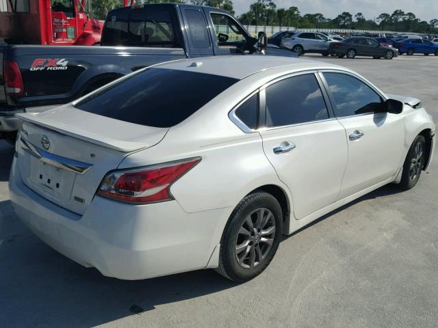 1N4AL3AP3FC491329 - 2015 NISSAN ALTIMA 2.5 WHITE photo 4