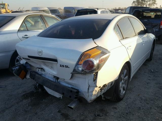 1N4AL21E38N441725 - 2008 NISSAN ALTIMA 2.5 WHITE photo 4