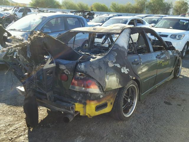 JTHBD182110016474 - 2001 LEXUS IS 300 BURN photo 4