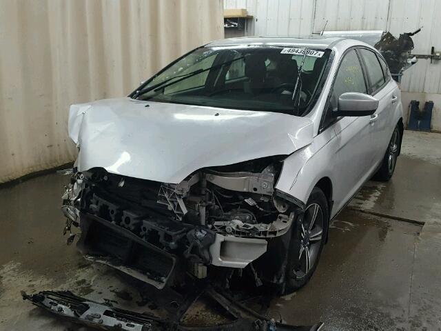 1FAHP3K2XCL250787 - 2012 FORD FOCUS SE SILVER photo 2