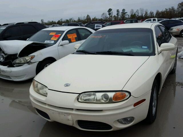 1G3GR64H414272729 - 2001 OLDSMOBILE AURORA CREAM photo 2