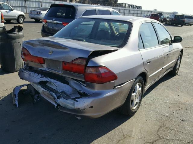 1HGCG1655YA046304 - 2000 HONDA ACCORD EX CHARCOAL photo 4