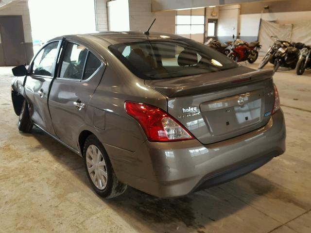 3N1CN7AP8GL824184 - 2016 NISSAN VERSA S GRAY photo 3