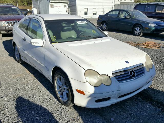 WDBRN47J42A265725 - 2002 MERCEDES-BENZ C 230K SPO WHITE photo 1