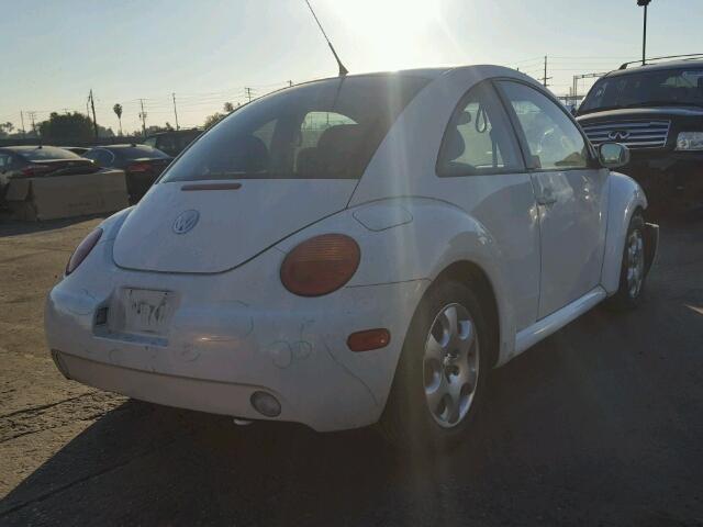 3VWCP21C63M436525 - 2003 VOLKSWAGEN NEW BEETLE 白色 照片 4