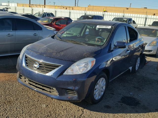 3N1CN7AP2EK464428 - 2014 NISSAN VERSA S BLUE photo 2