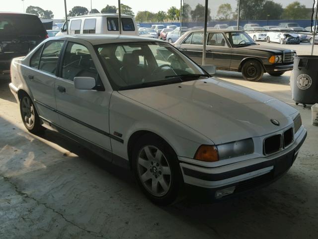 WBACB3325RFE19526 - 1994 BMW 325 I WHITE photo 1