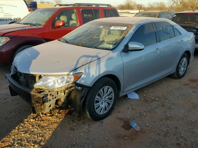 4T4BF1FKXCR260376 - 2012 TOYOTA CAMRY BASE SILVER photo 2