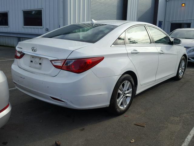 5NPEB4AC5DH730785 - 2013 HYUNDAI SONATA GLS WHITE photo 4