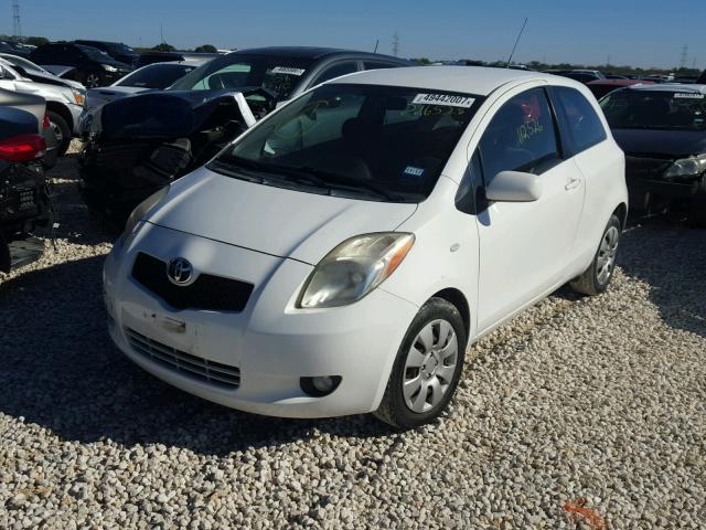 JTDJT923585216528 - 2008 TOYOTA YARIS WHITE photo 2