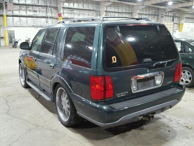 5LMPU28L7XLJ05665 - 1999 LINCOLN NAVIGATOR GREEN photo 3