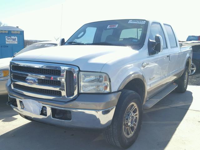 1FTSW21P75EC11057 - 2005 FORD F250 SUPER WHITE photo 2